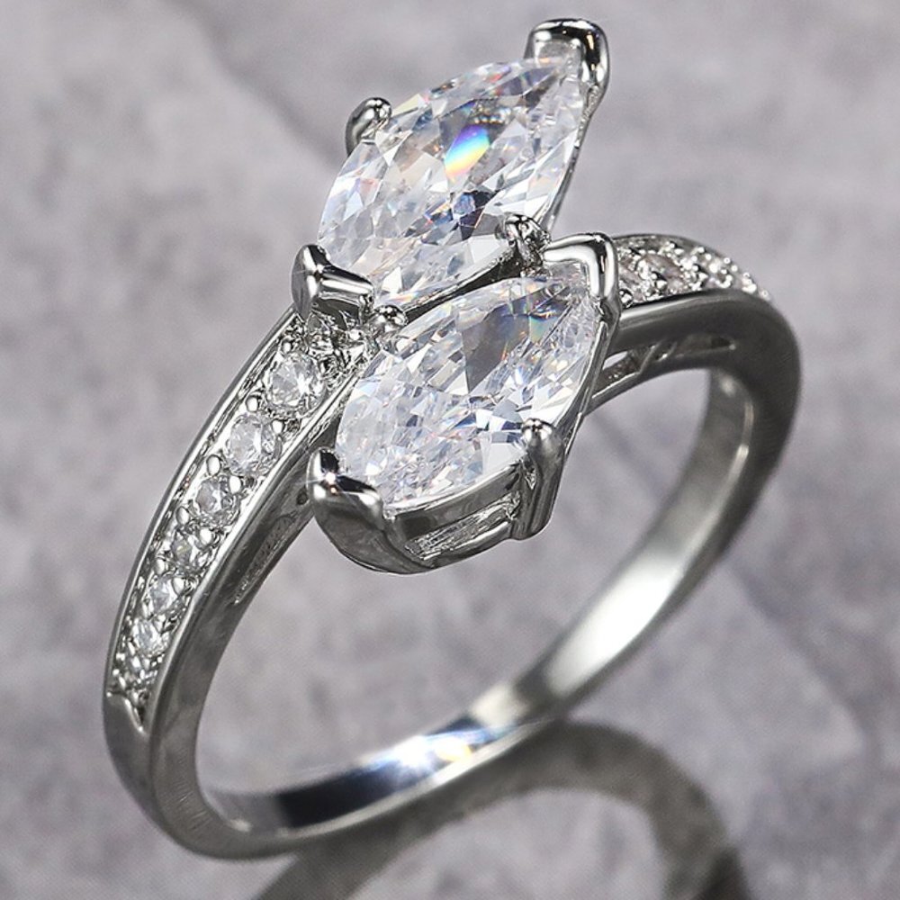 😍GORGEOUS 14K WHITE GOLD TWISTED DOUBLE MARQUIS TRENDY FASHION RING, K912